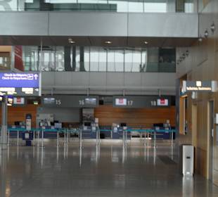 Abflughalle (Check In)