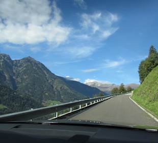 Straße bei Tall oberhalb Saltaus