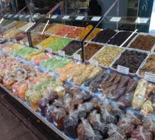 Auf dem Naschmarkt in Wien