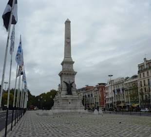 Praça d. Restauradores+Restaurationskriegesdenkmal