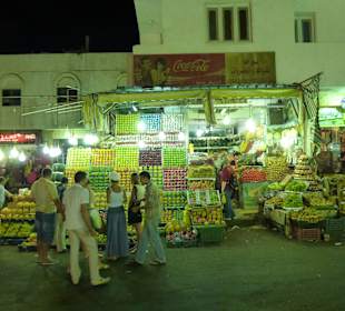 Gemüse-Obst-Stand auf dem Old-Market