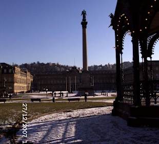 Neues Schloß mit Siegessäule