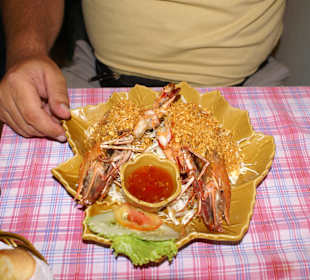 Lucky Tom's Restaurant