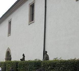 Alej soch ve Valdštejnské zahradě