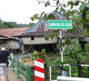 Rundgang durch das Dorf