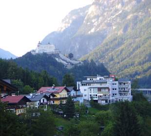 Blick zur Burg Werfen