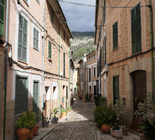 Bei einem Spaziergang durch Fornalutx