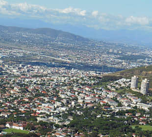 Blick vom Tafelberg auf Kapstadt