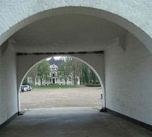 Blick Torhausdurchfahrt - Herrenhaus