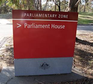 Hinweisschild im Parlamentsbezirk