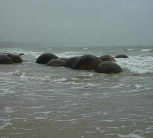Moeraki Boulders
