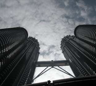 Petronas Twin Towers von unten