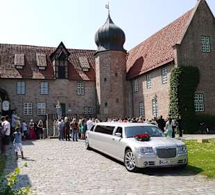 Das Schloß von Bad Bederkesa in unmittelbarer Nähe