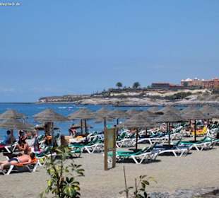 Strand 800m vom Hotel Jacaranda entfernt