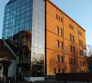 Czerwony Spichlerz - obecnie Muzeum Współczesne