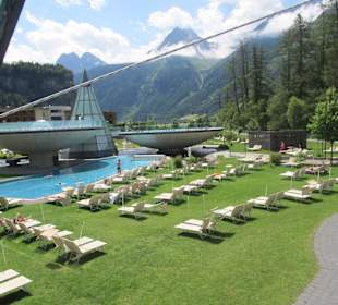 Liegewiese im Aqua Dome