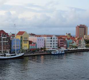 Willemstad - Punda seite