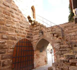 Wörnitztor und Mauer