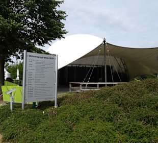 Veranstaltungszentrum im Park der Gärten