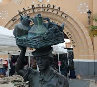 Die Markthalle von Santa Cruz