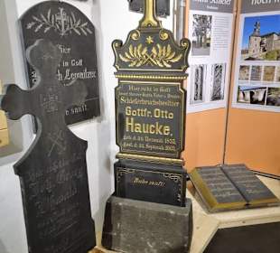 Gedenksteine aus Schiefer