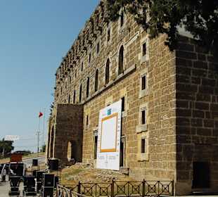 Front von Aspendos