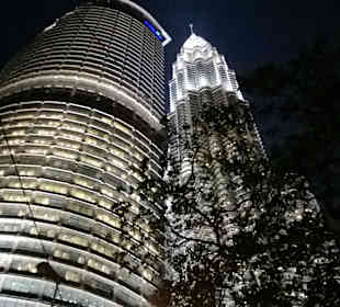 KLCC Park - Petronas Twin Towers - Kuala Lumpur