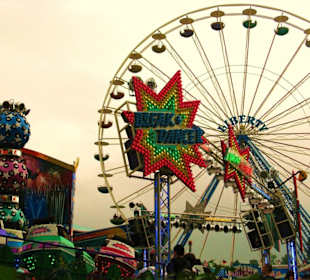 Liberty-Riesenrad und Break Dancer