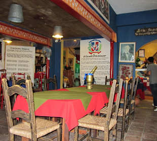 Hier haben wir Mittagessen bekommen