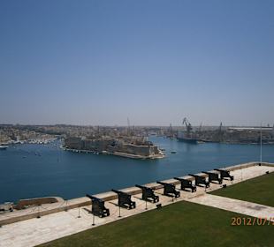 Another view from the Barrakka gardens
