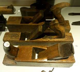 Werkzeuge des Schiffszimmermanns