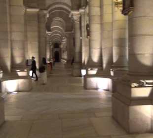 Krypta der Catedral de la Almudena