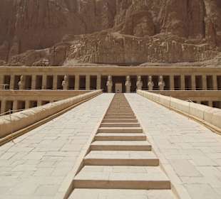 Al-Deir Al-Bahari Tempel