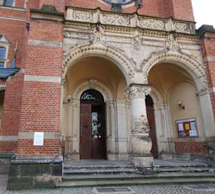 Portal an der Meißener Straße