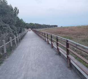 Rechts das Meer sehr schön