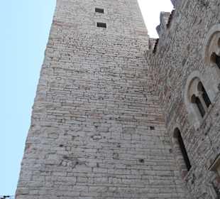 Der Torre Civica, Gefängnisturm aus dem 14.Jhd.