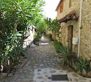 Rundgang durch die Altstadt von Eus