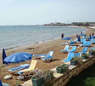 Strand bei Dogan Hotel und Tropic Hotel
