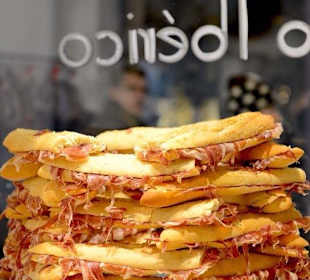 Bocadillos de Jamón Ibérico
