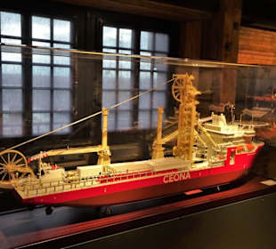 Pipeline-Verleger in der Abteilung "Expedition Mee