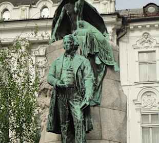 Pomnik wieszcza narodowego