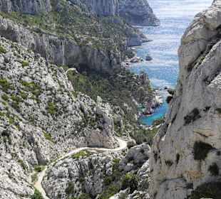 Blick runter auf die Calanque de Sugiton