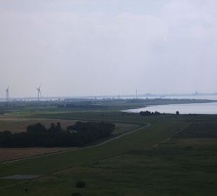 Blick nach Delfzil/NL im Hintergrund