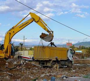 Kumköy alter Markt Abriss 12.12.2011