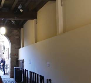 Torbogen in den Innenhof