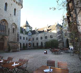 Restaurant Terrasse im Schloss Innenhof