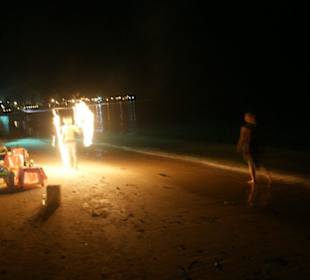 Feuershow am Strand