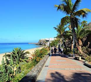 Promenade vor dem Hotel