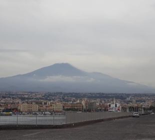 Catania mit Ätnablick