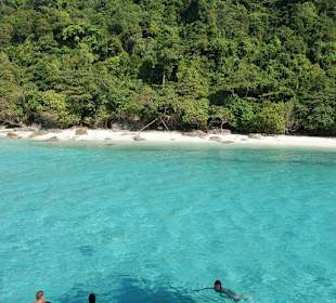 Klares, türkises Wasser
